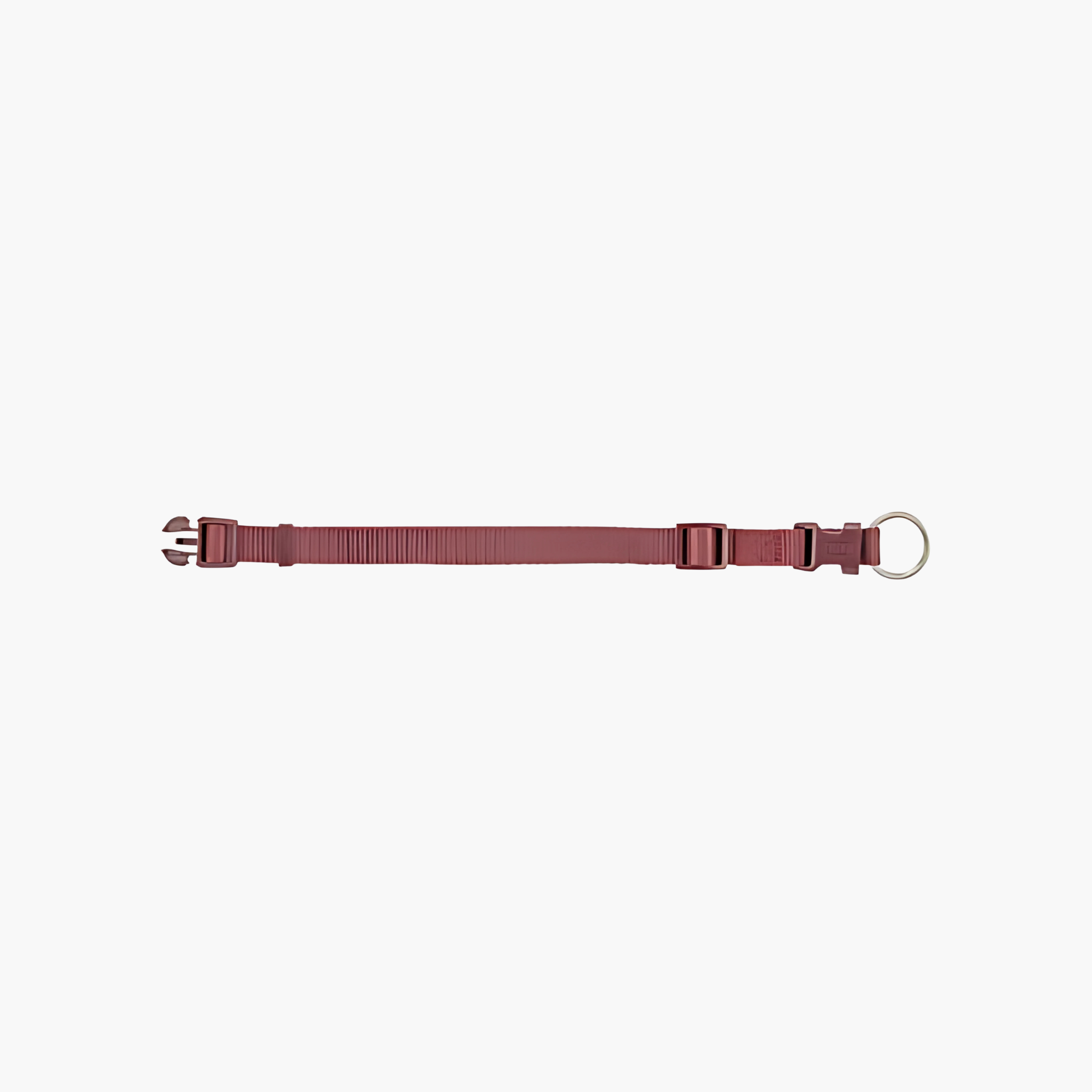 Detail van Trixie hondenhalsband Premium sangria rood met verstelbare gesp en zachte binnenvoering.